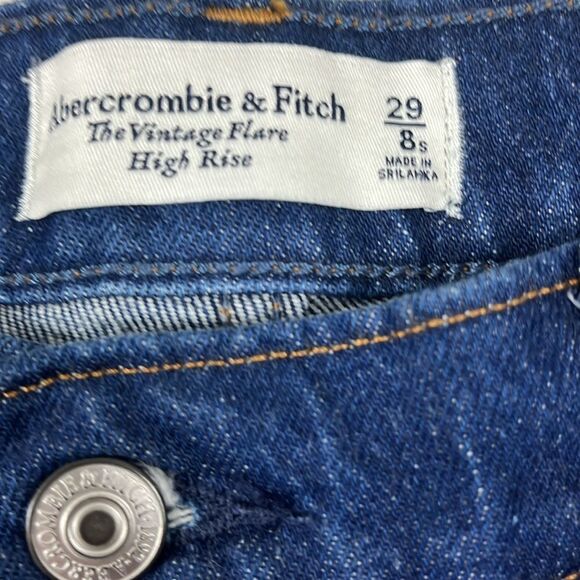 Abercrombie and Fitch women’s the vintage high rise dark wash flare - Picture 2 of 4